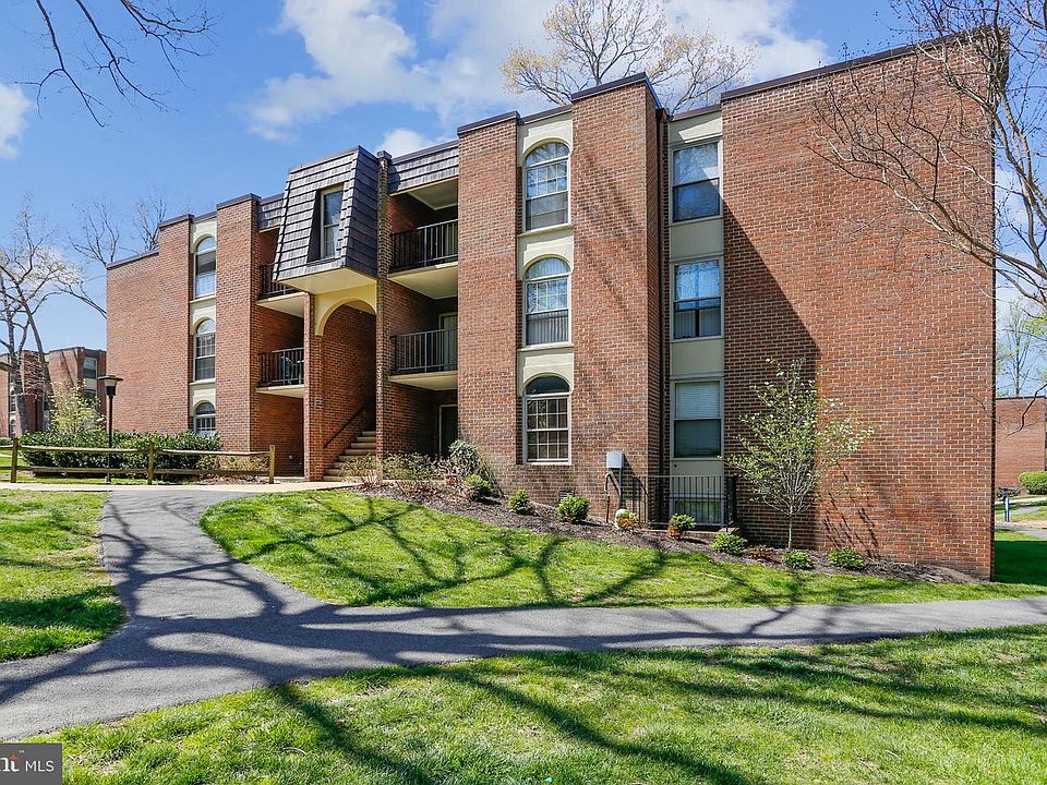 1st image of 3328 Woodburn Village Dr APT 11