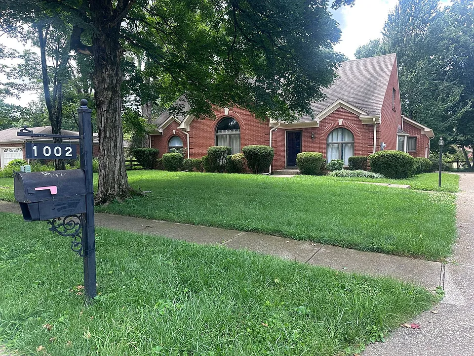 1002 Juniper Springs Dr