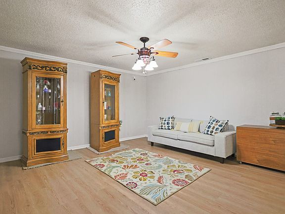 4th image of 4504 Marshall St