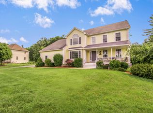 27 Surrey Rd, Littleton, MA 01460