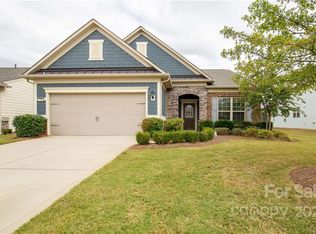 260 Grovefield Dr, Fort Mill, SC 29715