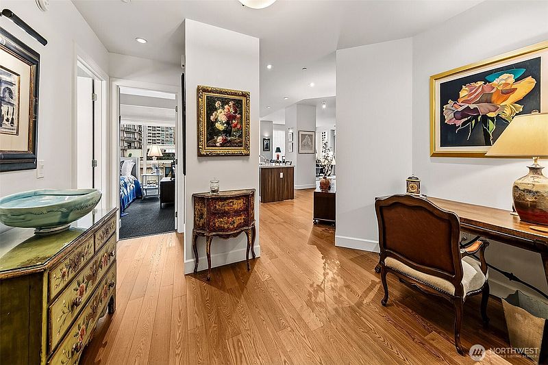 4th image of 1920 4th Avenue #408