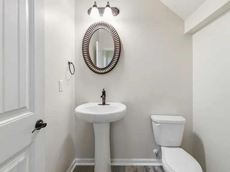 5062 Jelynn St — Photo 8