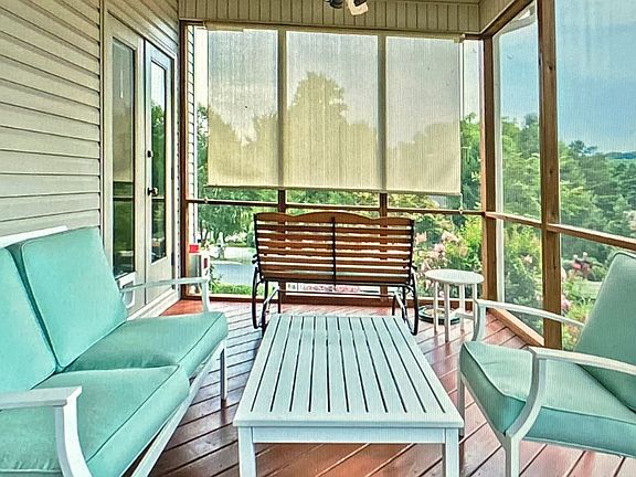 screened in porch