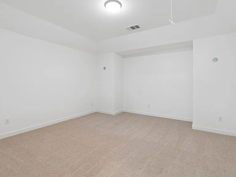 1905 Rhea Ct — Photo 23