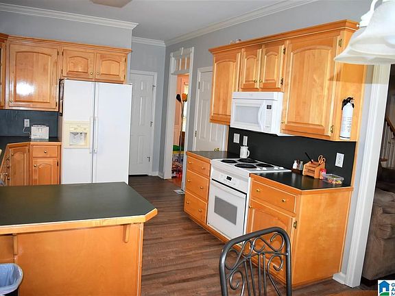 2nd image of 6987 Sterling Ln