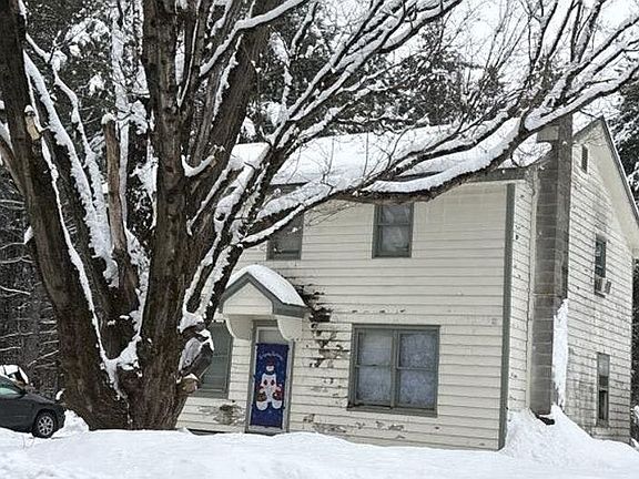 2nd image of 13 Sweet Rd