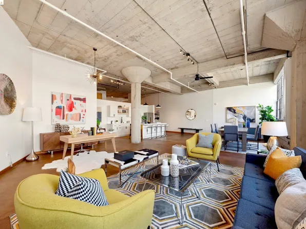 255 3rd St APT 207, Oakland, CA 94607