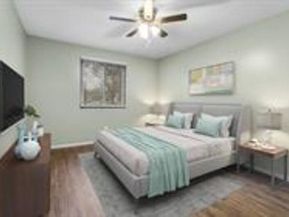 3rd image of 5601 W 58th St APT 212