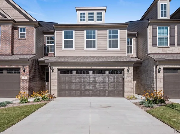 1256 Addison Cir, Commerce Township, MI 48390