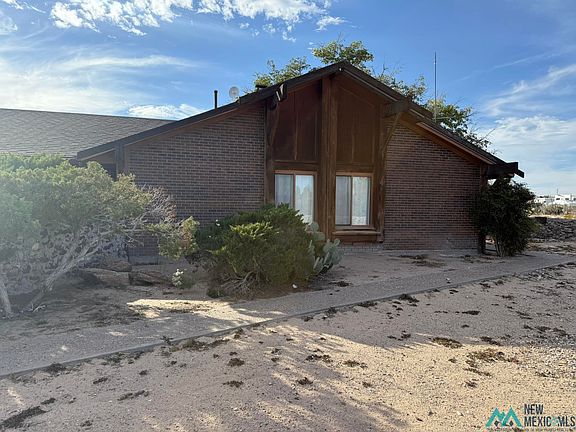 2nd image of 110 Palomas Ct