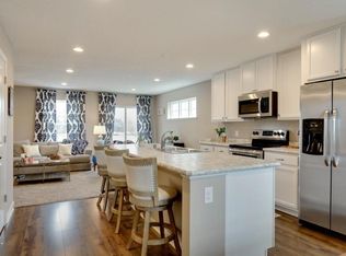 701 Eagle Ct, Lino Lakes, MN 55014