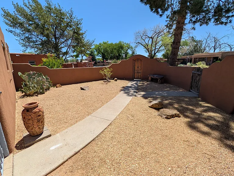 8215 San Juan Rd NE — Photo 27