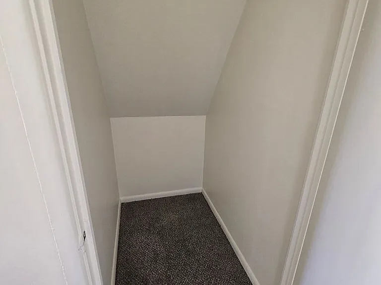 Mulford Park Apartments — Photo 45