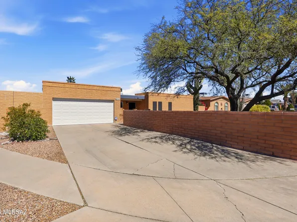 9209 E Baker St, Tucson, AZ 85710