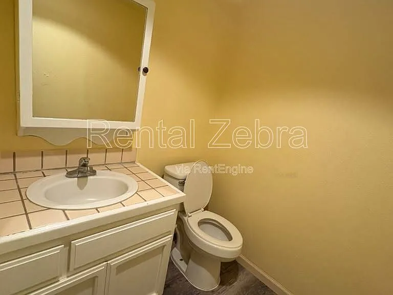 353 W 22nd St — Photo 9