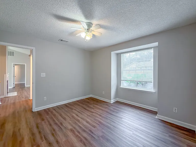 1367 Idlewild Dr — Photo 35