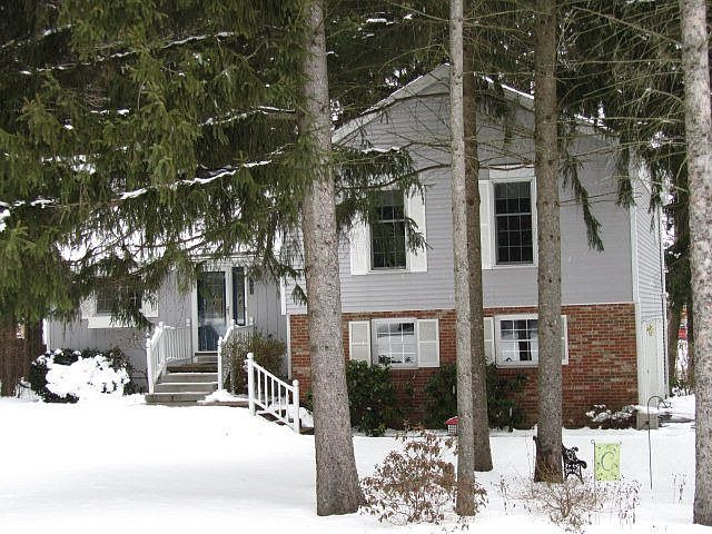 1st image of 5452 Woodlawn Dr