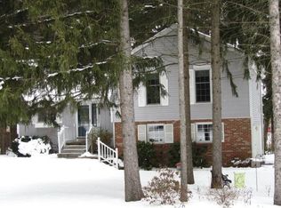 5452 Woodlawn Dr, Edinboro, PA