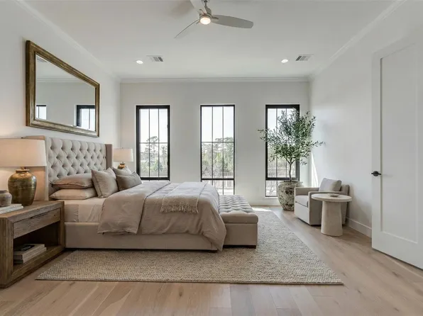 12820 Verdi Dr, Houston, TX 77024