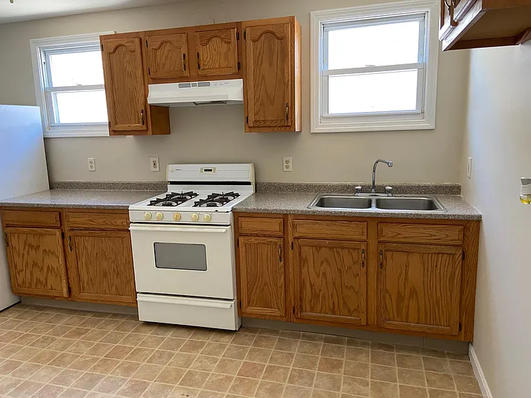 190 Division St #3E — Photo 5
