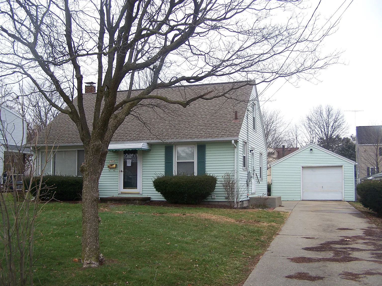 3 bed, 1248 sqft, $1,600 — Photo 1