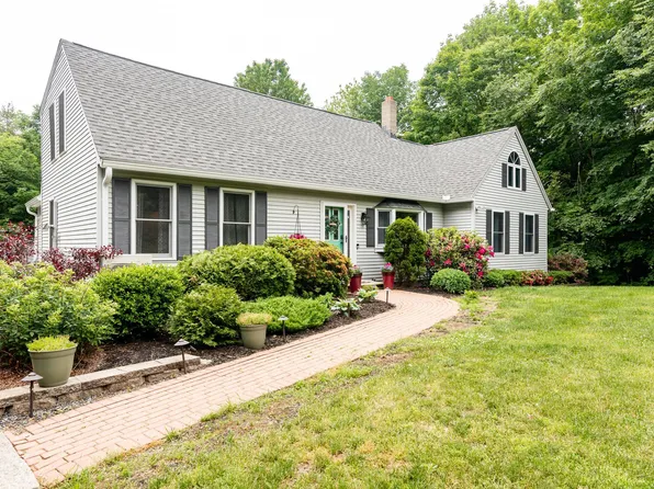 1 Genco Way, Raymond, NH 03077