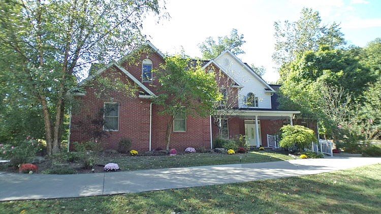 1st image of 113 Lakewood Dr