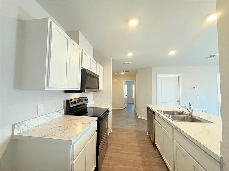 3606 Perry — Photo 4