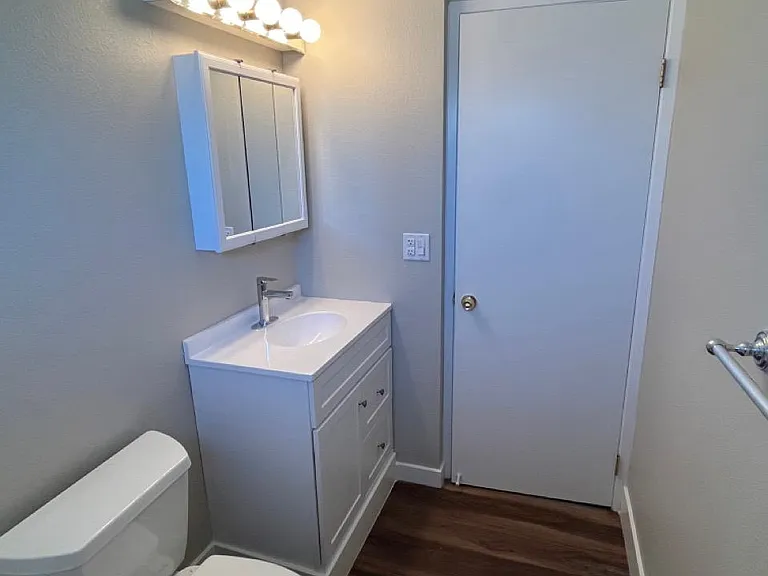 4844 Saginaw Cir — Photo 13