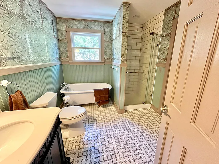 1745 Skyline Rd — Photo 11