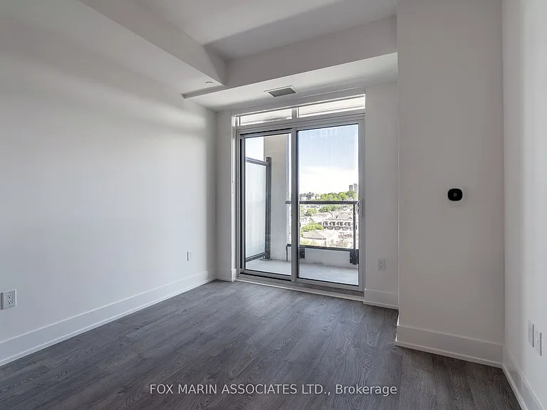 858 Dupont St #806 — Photo 13