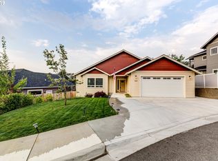 3321 Cloie Anne Ct, Medford, OR 97504