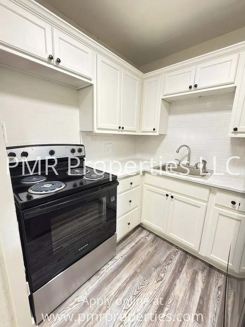 3 Bedrooms / 1 Bathroom House — Photo 4