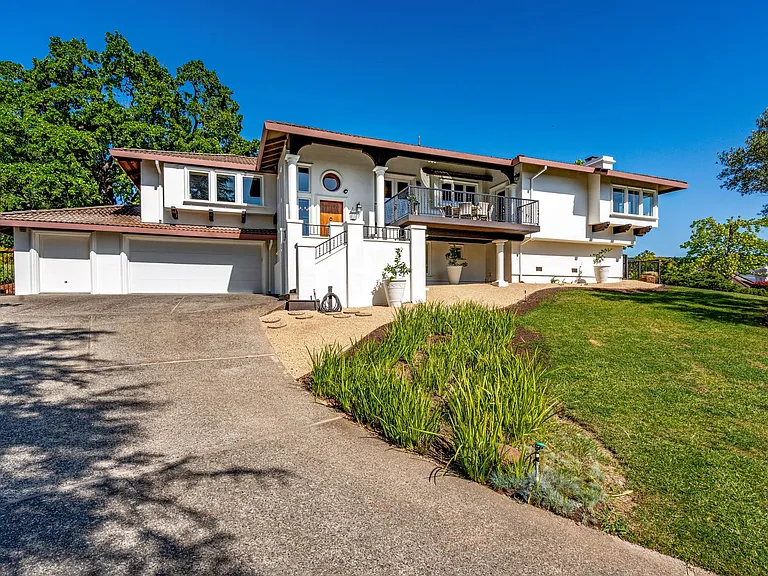 14 Maui Way — Photo 1