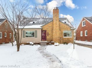 2252 Pembroke Rd, Birmingham, MI 48009
