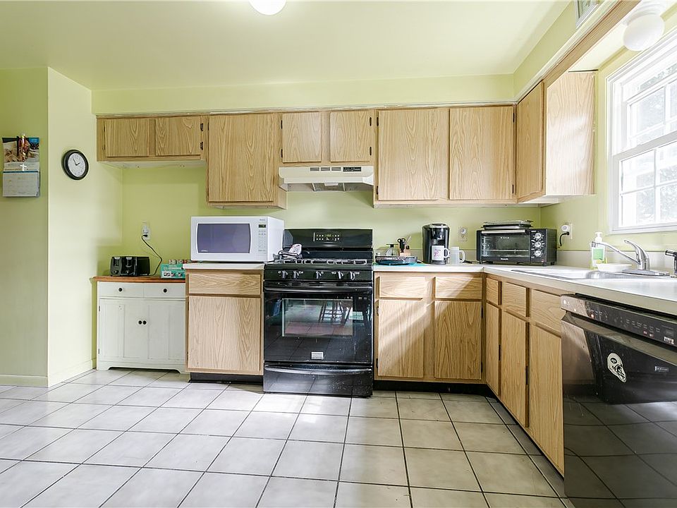 125 Raintree Ln, Hilton, NY 14468 Zillow