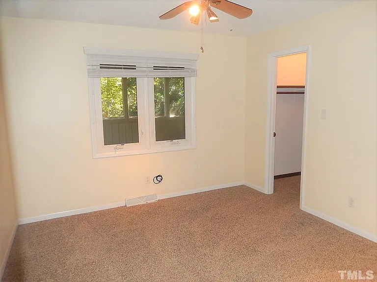 6704 Winding Trl — Photo 14