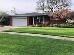 13332 Martin Rd, Warren, MI 48088