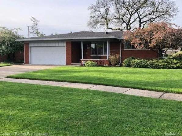 13332 Martin Rd, Warren, MI 48088