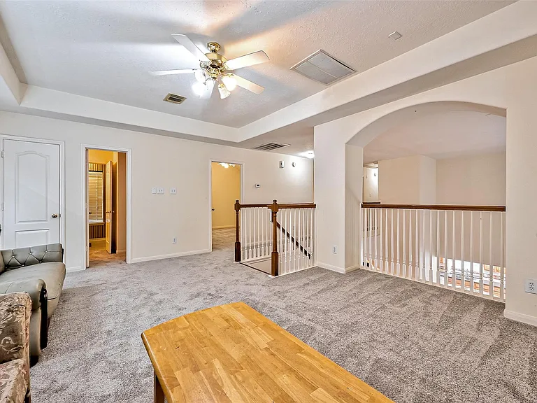 6806 Rhodes Ct — Photo 46