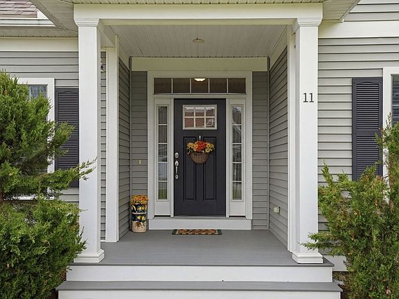 3rd image of 11 Summersweet Cir Unit 11