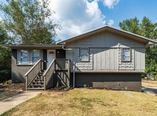 1012 Timberbrook Cir, Birmingham, AL 35214