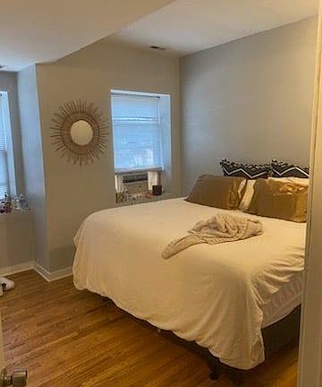 5th image of 3231 W Hirsch St Unit 1