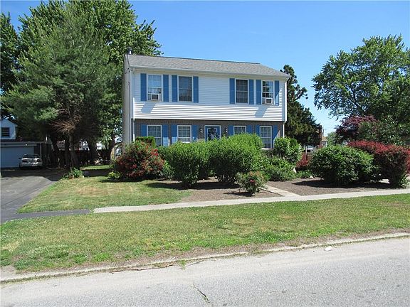 2nd image of 298 Farmington Ave