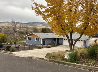 950 Glendower St, Ashland, OR