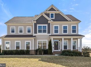 14890 Falconaire Pl, Leesburg, VA 20176