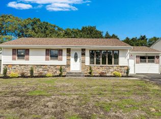 84 Rosewood Dr, Toms River, NJ 08753