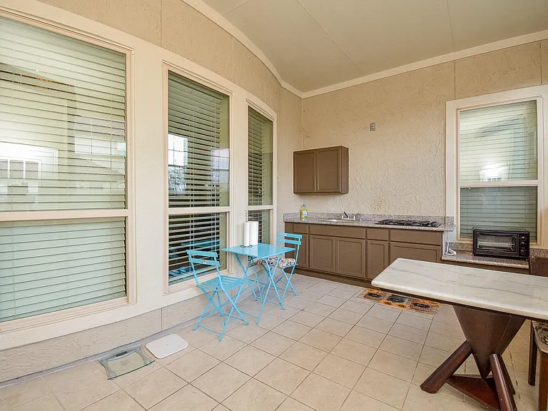 6302 Kennedy Hills Ct — Photo 6