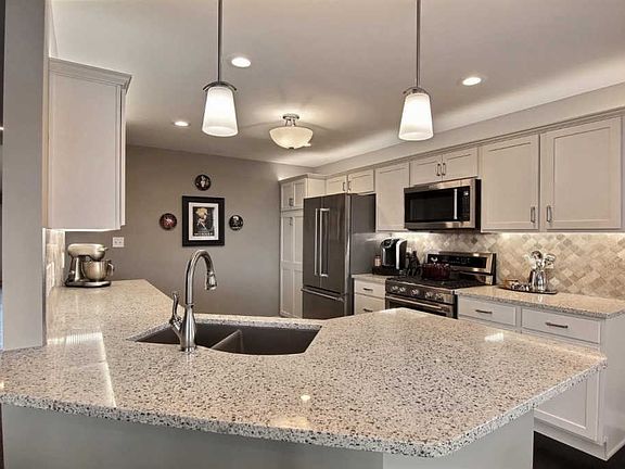 5th image of 11621 Upper Peninsula Ln